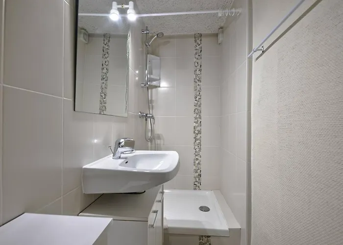 T2 En Rez-de-jardin A 800m Du Centre-ville D'arcachon, Terrasse Et Parking Inclus - Fr-1-433-112 아파트 *